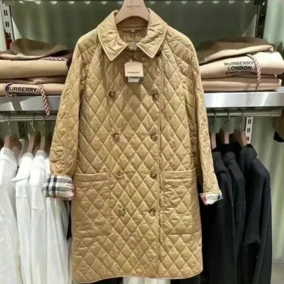ダウンジャケット・コート BURBERRY TYTHING QUILTED COAT Burberry | Jackets & Coats | Nwt Burberry Tything Diamond